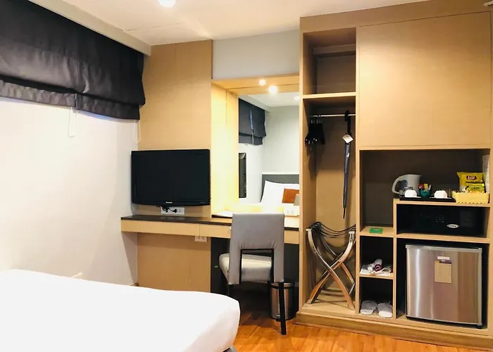 Alt Nana By Uhg -nearby Benjakitti Park & Queen Sirikit National Convention Center Hotel