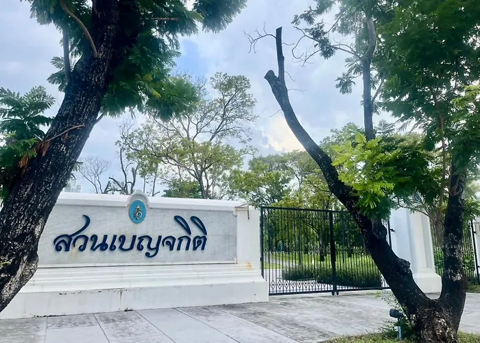 Hotel Alt Nana By Uhg -nearby Benjakitti Park & Queen Sirikit National Convention Center 4*