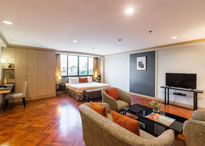 Hotel Alt Nana By Uhg -nearby Benjakitti Park & Queen Sirikit National Convention Center