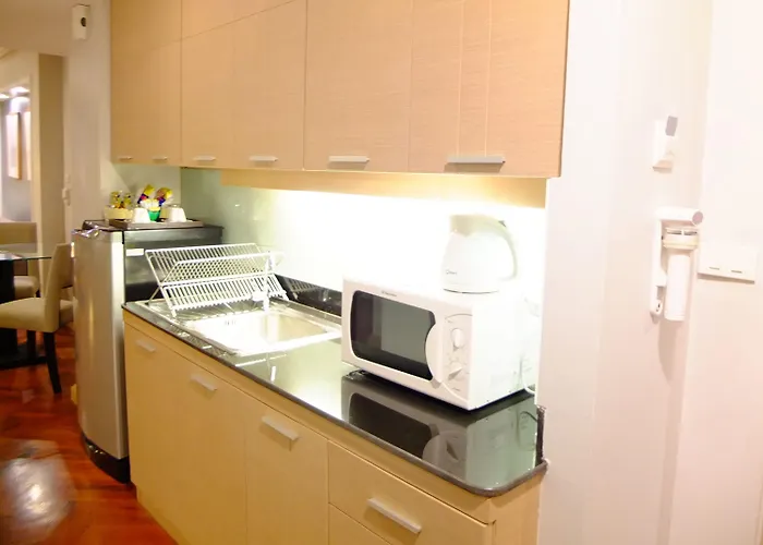 Hotel Alt Nana By Uhg -nearby Benjakitti Park & Queen Sirikit National Convention Center