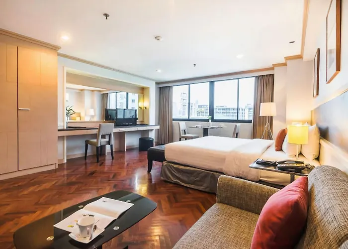 Hotel Alt Nana By Uhg -nearby Benjakitti Park & Queen Sirikit National Convention Center