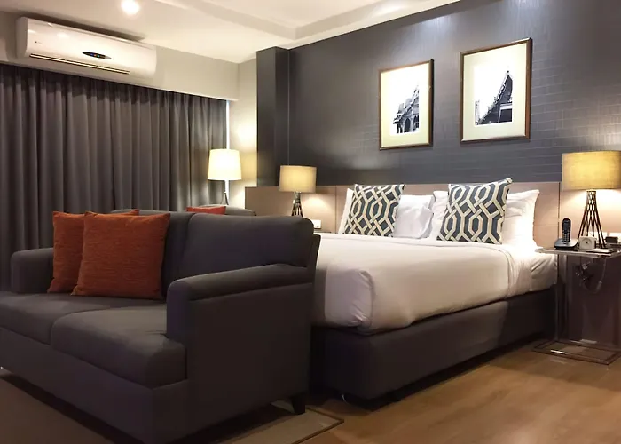 Hotel Alt Nana By Uhg -nearby Benjakitti Park & Queen Sirikit National Convention Center 4*