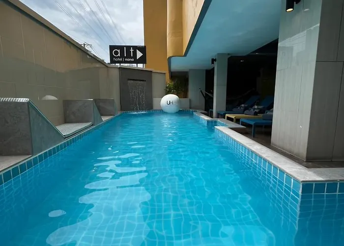 Hotel Alt Nana By Uhg -nearby Benjakitti Park & Queen Sirikit National Convention Center 4*